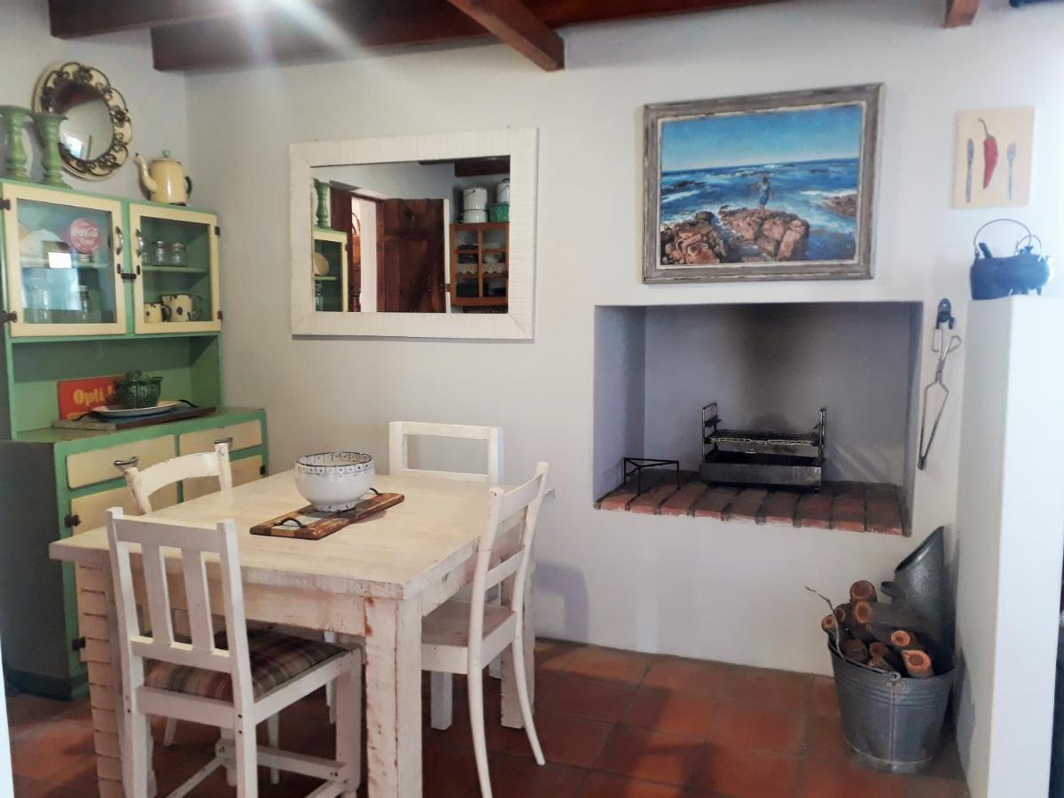 Starfish Accommodation Struisbaai Exterior foto