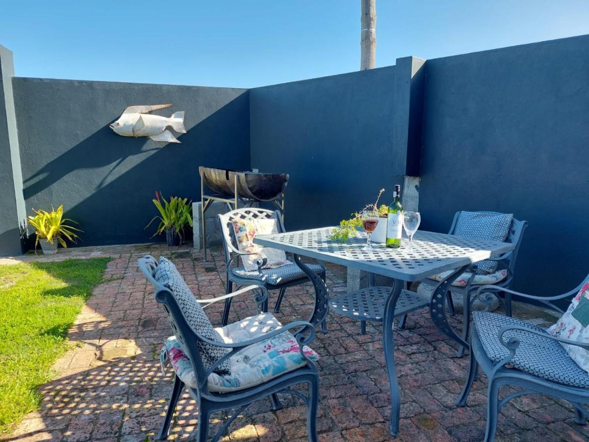 Starfish Accommodation Struisbaai Exterior foto