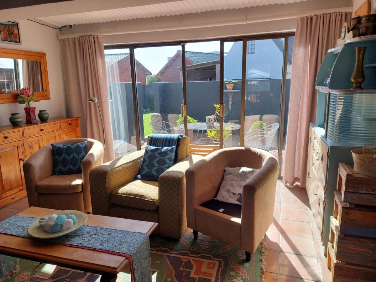 Starfish Accommodation Struisbaai Exterior foto